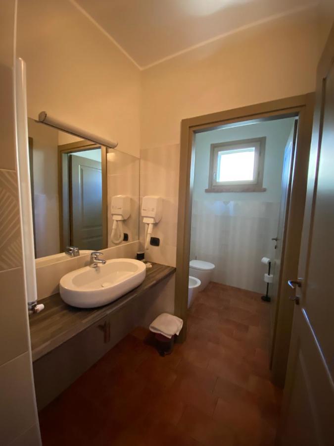 Agriturismo Bassanine Monticelli dʼOngina 외부 사진
